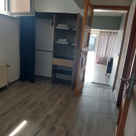 فندق مبيت وإفطار Appartement Alisa 3*