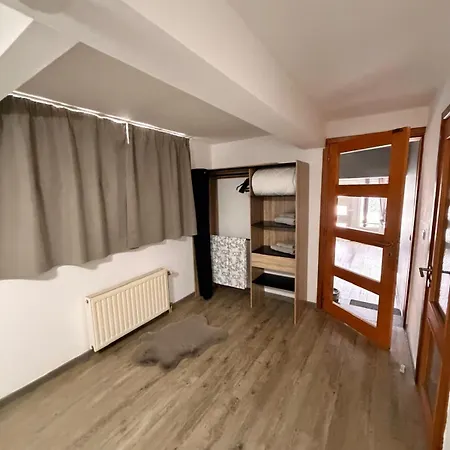 Appartement Alisa 3* نامور